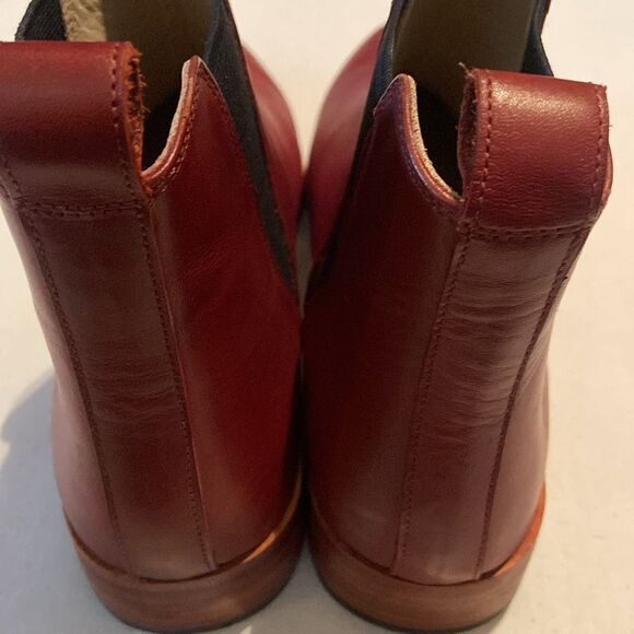 Nisolo Eva Everyday Chelsea Boot size 9 - Picture 6 of 11